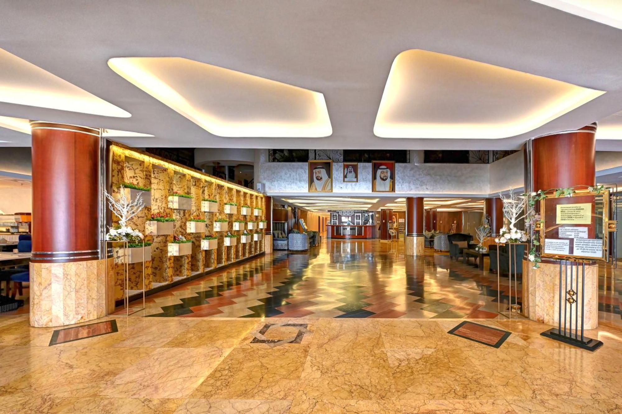 Al Bustan Hotel Schardscha Exterior foto